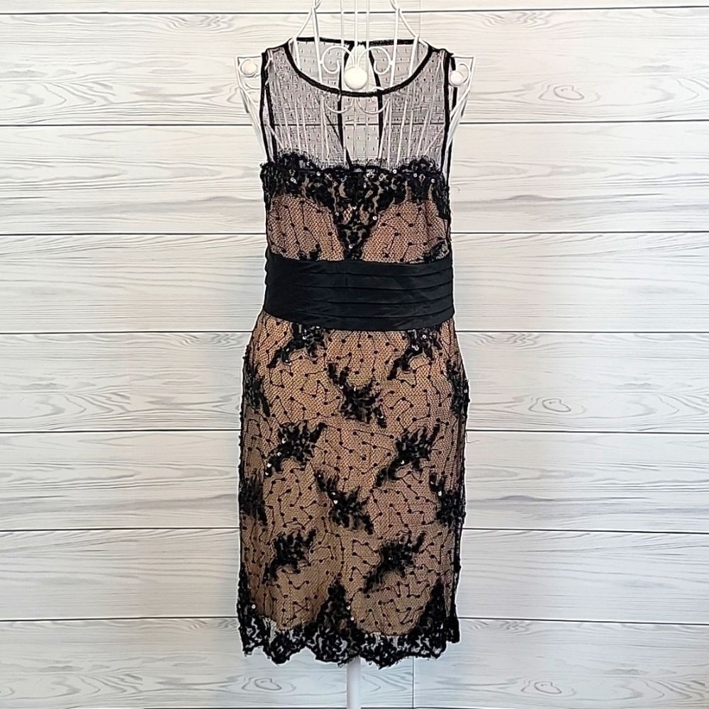 BCBGMAXAZRIA sleeveless scalloped lace trim silk midi dress Women's Size 2